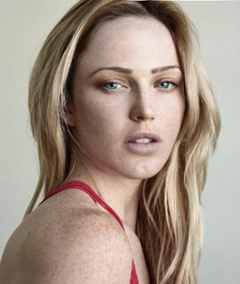 caity-lotz-4