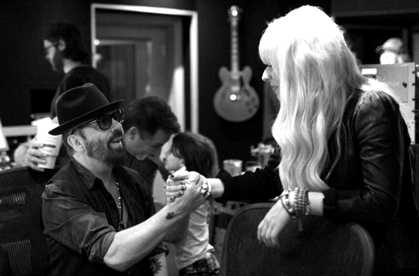 Orianthi-2013-4