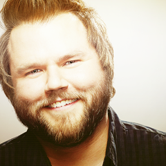 Tyler Labine