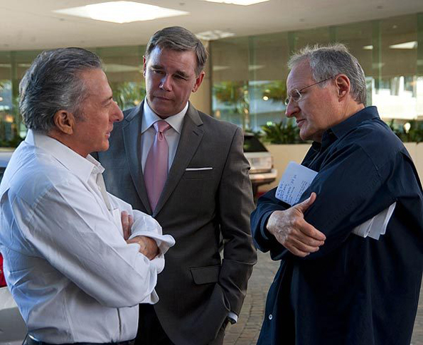 Dustin Hoffman, Spencer Garrett and director Michael Mann