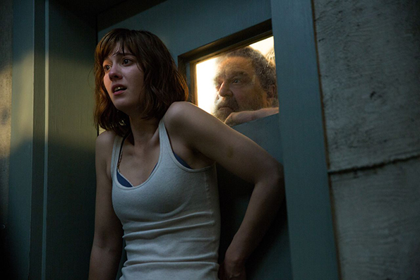 10-Cloverfield-Lane-2016-1