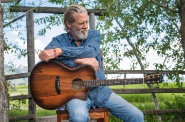 Jeff Bridges X Breedlove Guitars