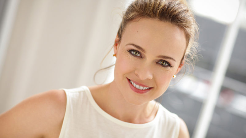 Tami Stronach