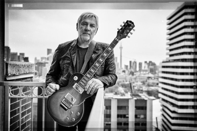 Alex Lifeson with his Epiphone Les Paul Standard Axcess