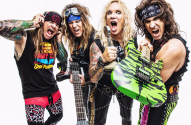 Steel Panther - On The Prowl