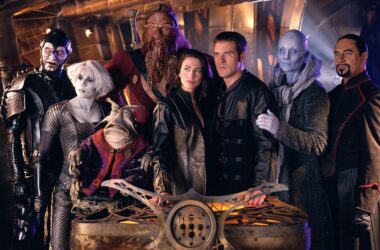 FARSCAPE: THE COMPLETE SERIES (25TH ANNIVERSARY EDITION)