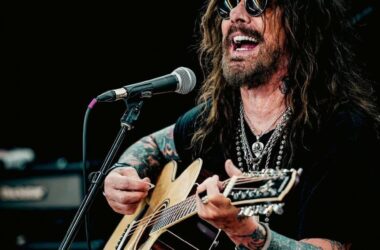 John Corabi