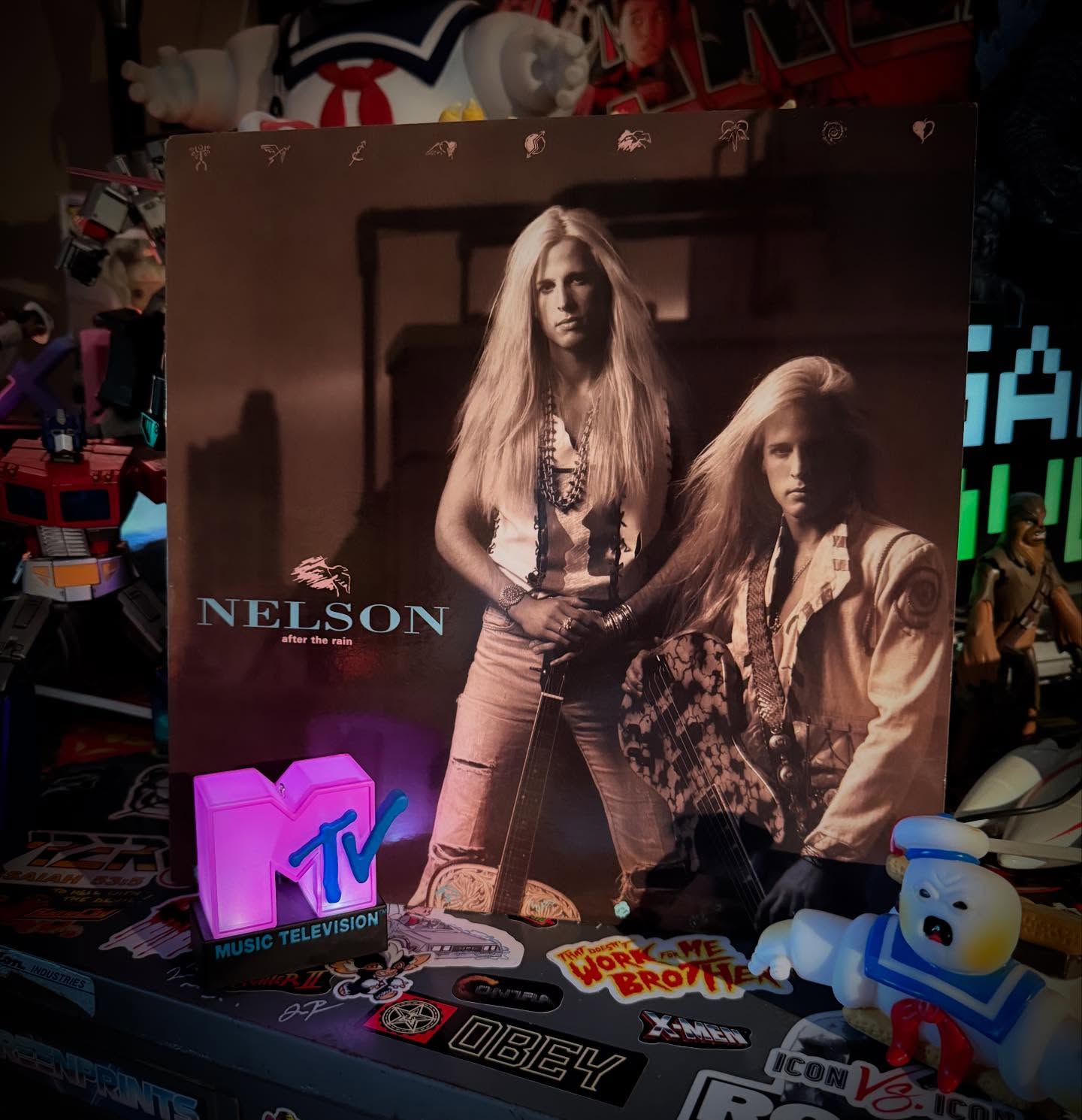 🎶 Cranking this classic as I gear up to hit the road tomorrow night—headed to @ramsheadonstage in Annapolis, MD to do a little time travelin’ with Matthew & Gunnar Nelson live!

I’ve always had a soft spot for these guys—not just for the hooks and harmonies, but for how they’ve carried their family’s legendary torch with heart and soul.

Their “After the Rain” album brings back a lotta great memories and it’s crazy to think they were one of the first bands I ever interviewed when I launched this project nearly 20 years ago…

Somehow, I’ve never seen them live, so this night is going to check a lot of boxes! 🔥🍻

They’re out on tour RIGHT NOW—check your local listings and don’t sleep on it!

🎤 Follow them on Instagram at @nelson_band for tour dates and updates.