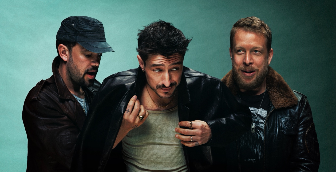 MUMFORD & SONS Release 'Prizefighter' and Announce Massive 2026